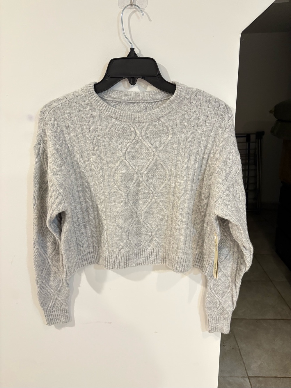 No Boundaries Light Gray Cable Knit Cropped Crew Sweater